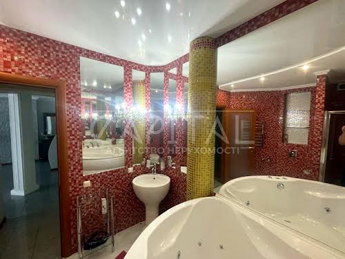 квартира за адресою Старонаводницька вул., 4-В