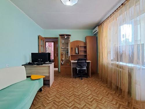 квартира за адресою Калинова вул., 45