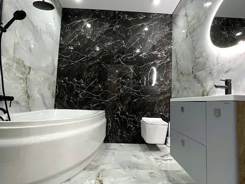 квартира за адресою Степана Бандери вул., 79