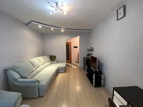 квартира за адресою Верховинна вул., 37