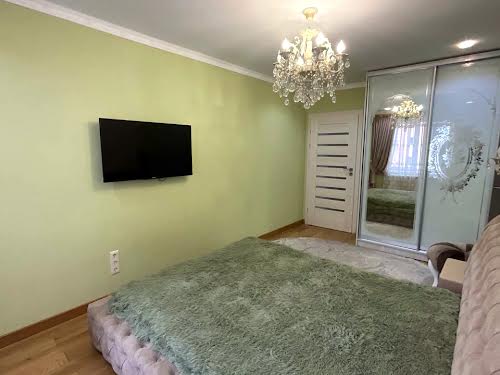 квартира по адресу Андрея Мельника ул., 10