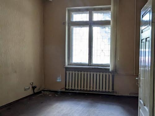 комерційна за адресою сучкова, 21