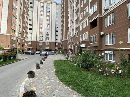 квартира за адресою с. Святопетрівське, Соборна, 1