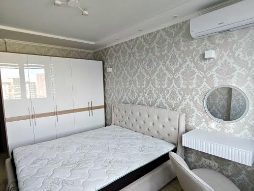 квартира по адресу Драгоманова ул., 4-А