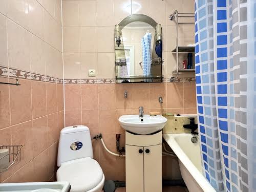 квартира за адресою Дністерська вул., 2