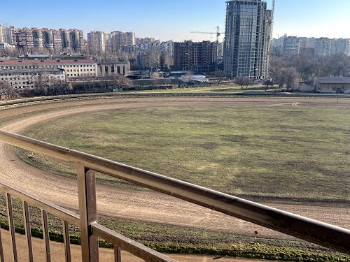 квартира за адресою Краснова вул., 1-А