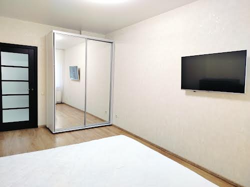 квартира за адресою Регенераторна вул., 4