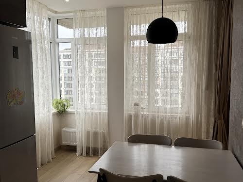 квартира за адресою Юнацька, 4