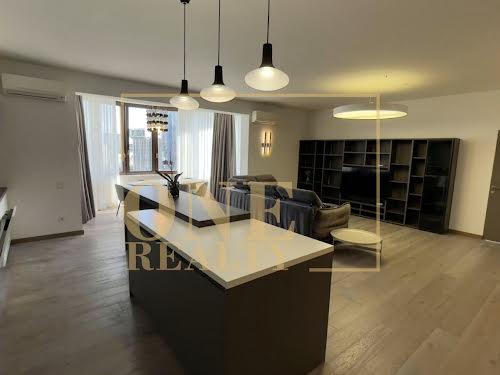 квартира за адресою Кропивницького вул., 10