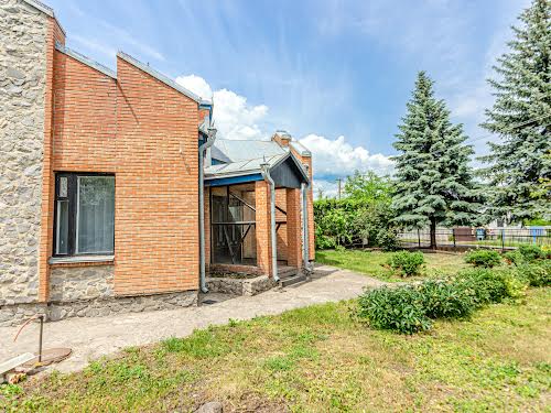 будинок за адресою Центральна, 14