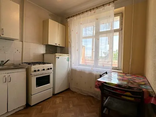 квартира за адресою Дніпро, Будівельників вул., 12