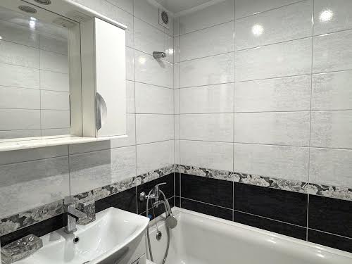 квартира за адресою Саласюка вул., 66