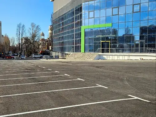 коммерческая по адресу Миколы Бажана просп., 17