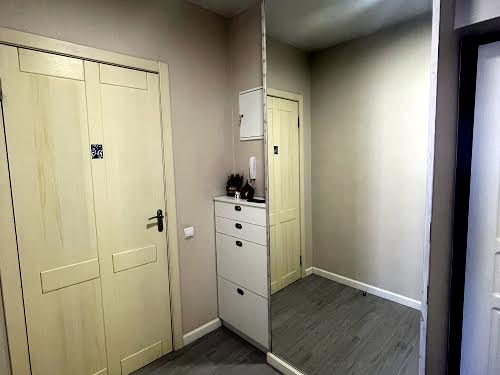 квартира за адресою Метрологічна вул., 15