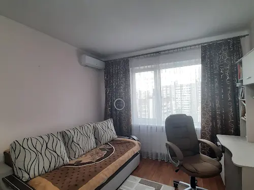 квартира за адресою Бориса Гмирі вул., 12-Б