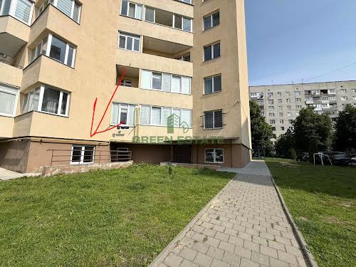 комерційна за адресою Львів, лисинецька, 2а