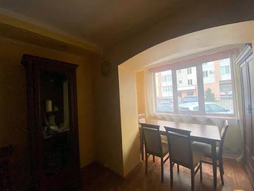 квартира за адресою Авраама Лінкольна вул., 3