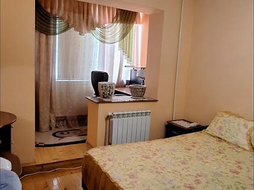 квартира за адресою Івана Миколайчука вул., 12