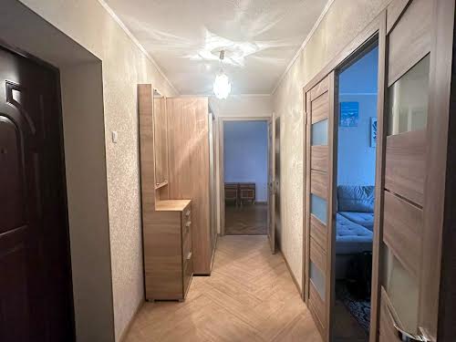 квартира за адресою Космонавтів вул., 26