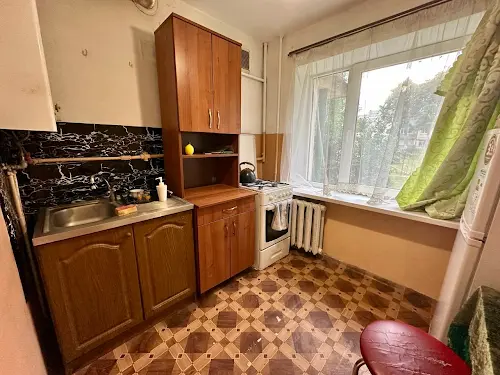 квартира за адресою Михайла Максимовича вул., 6