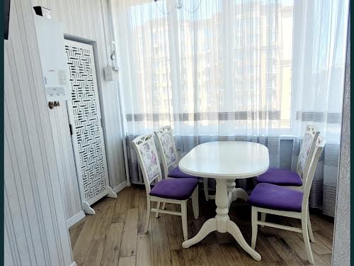 квартира по адресу Академика Амосова ул., 63