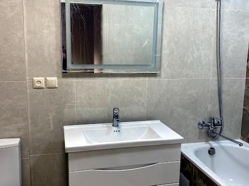 квартира за адресою Лялі Ратушної вул., 113