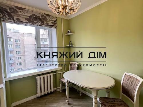 квартира за адресою Машинобудівна вул., 8