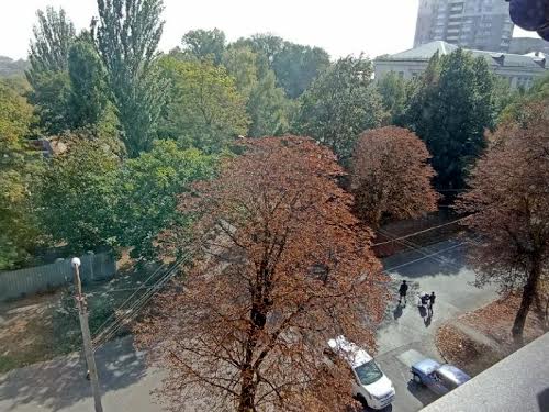 квартира за адресою Павла Чубинського вул., 2