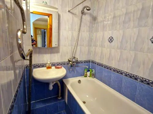 квартира за адресою Академіка Булаховського вул., 30