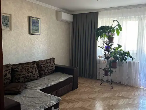 квартира по адресу Незалежності бульв. (50 років Жовтня), 6