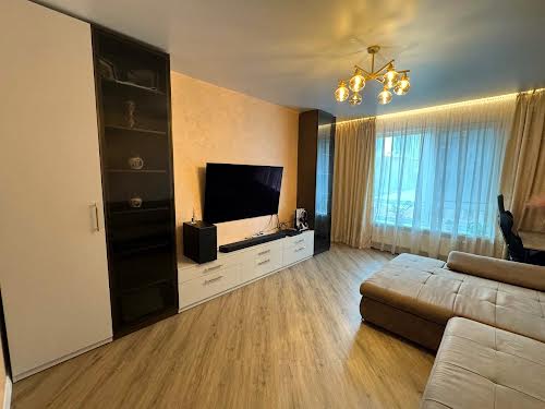 квартира за адресою Золотоустівська вул., 25