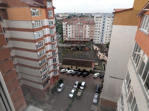 квартира за адресою Богдана Хмельницького вул., 53