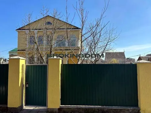 дом по адресу с. Богдановка, озерна, 1