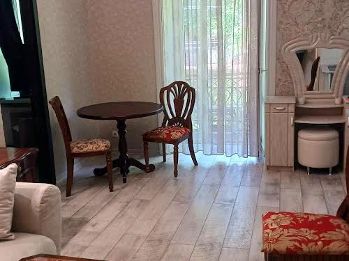 квартира за адресою Троїцька вул., 39