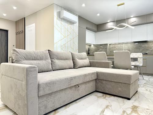квартира по адресу Степана Бандеры ул., 77