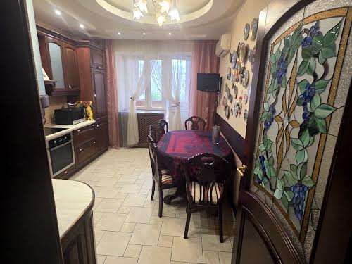 квартира за адресою Срібнокільська вул., 24