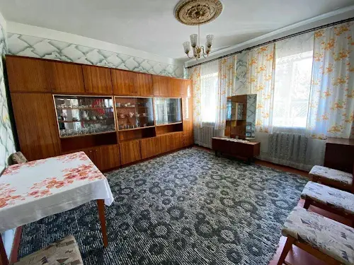 дом по адресу Руслана Слободянюка ул. (Валентини Терешкової), 1