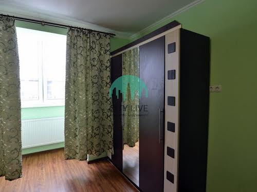 квартира за адресою Хотинська вул., 12