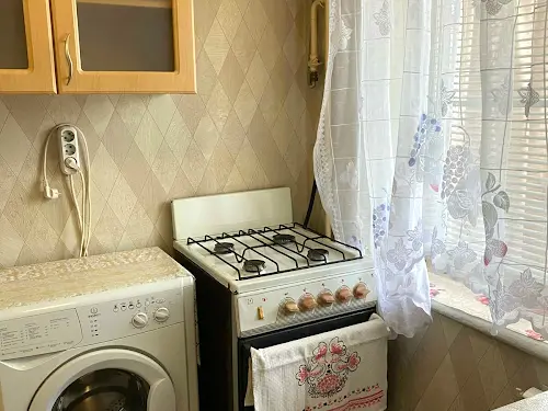 квартира за адресою Йорданська вул. (Лайоша Гавро), 2-А