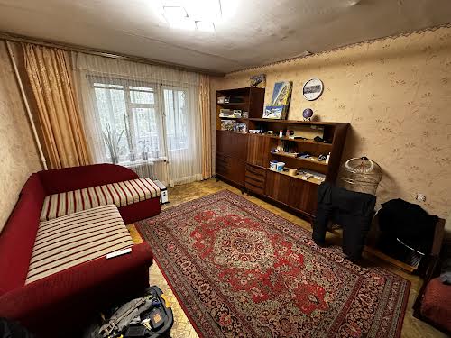 квартира по адресу Днепроводская ул., 3