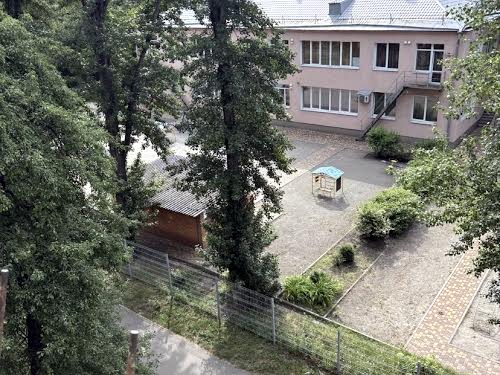 квартира за адресою Миколи Міхновського бульв. (Дружби Народів), 32