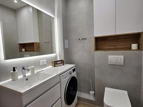 квартира за адресою Авраама Лінкольна вул., 6а