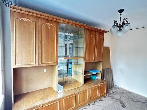 квартира по адресу Ивана Пулюя ул., 12