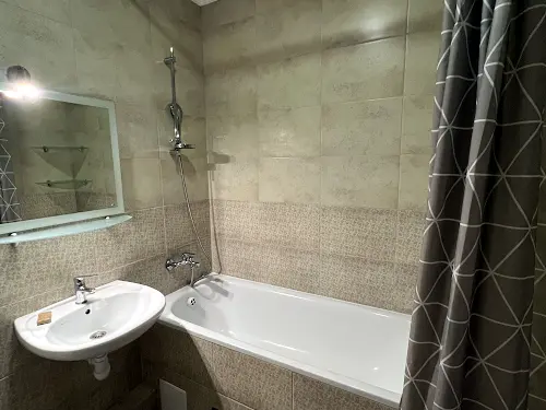 квартира за адресою Сім'ї Кульженків вул. (Петра Дегтяренка), 31-Б