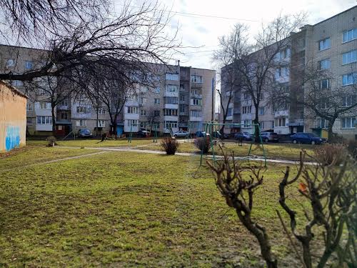 квартира за адресою Довженка вул., 3