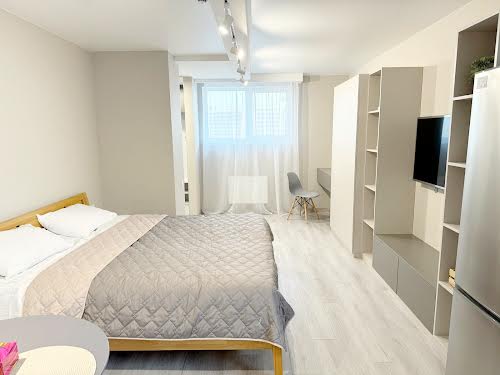 квартира за адресою Літературна вул., 10Б