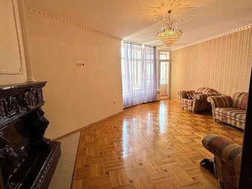 квартира за адресою Саломеи Крушельницкой, 8