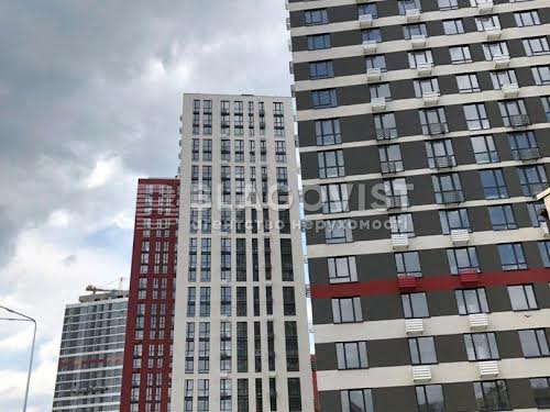 квартира за адресою Олександра Олеся вул., 10