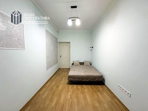 квартира за адресою Героїв УПА, 76