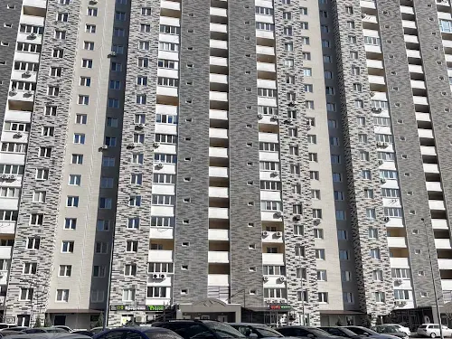 квартира за адресою Ревуцького вул., 54-Б